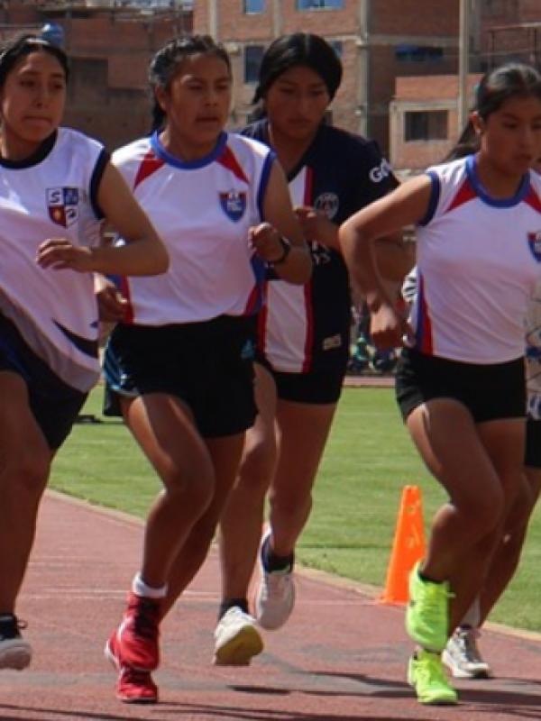 Participación del equipo de atletismo
